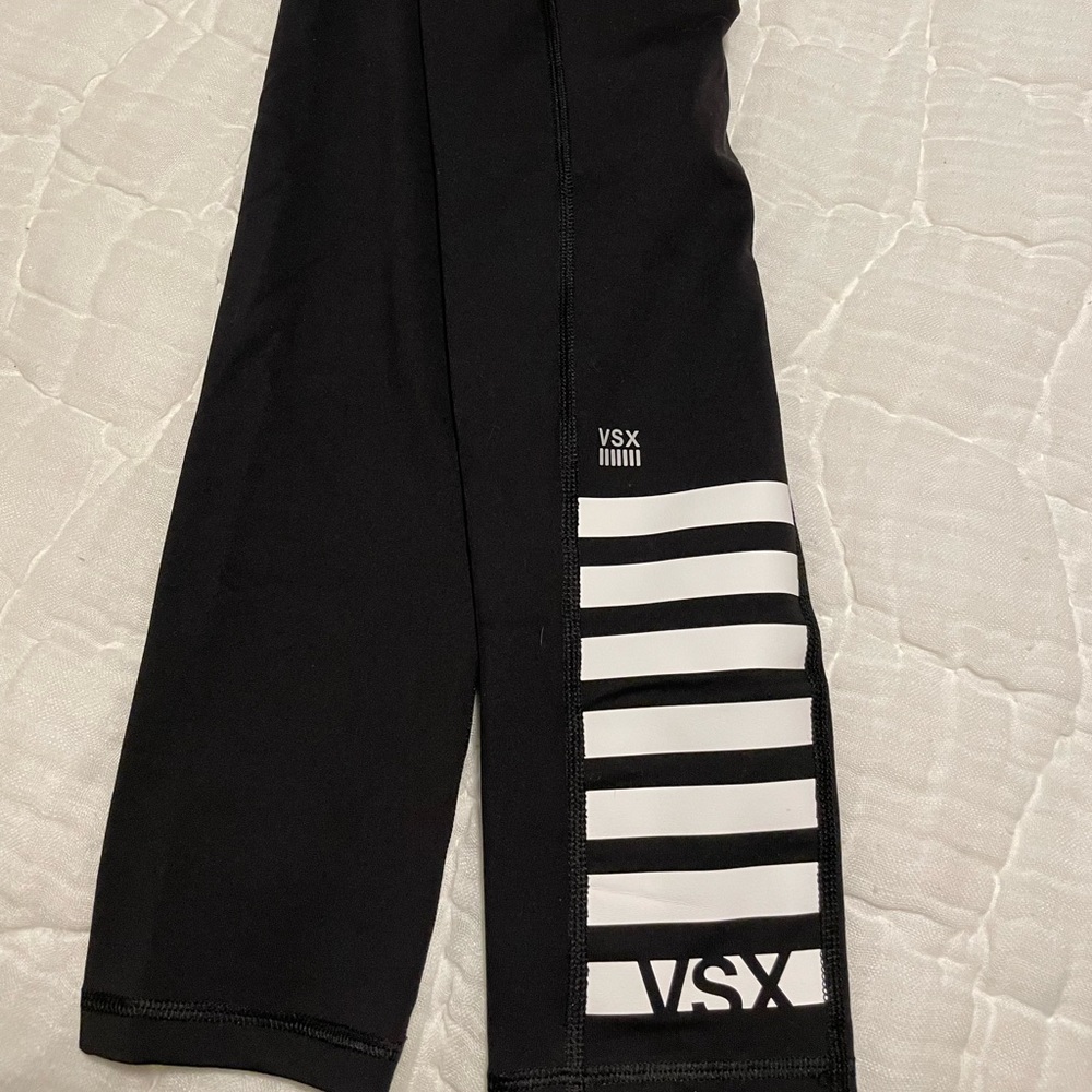 VSX Sport Knockout Capri Legging